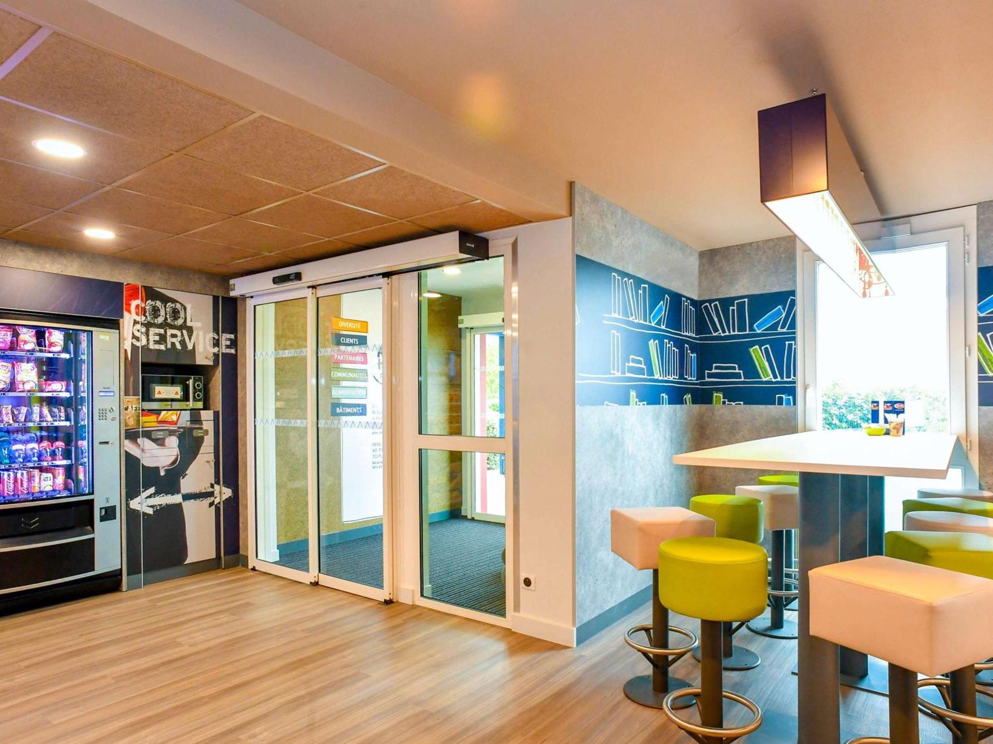 ibis budget Saint Lô Saint-Lô Exterior foto